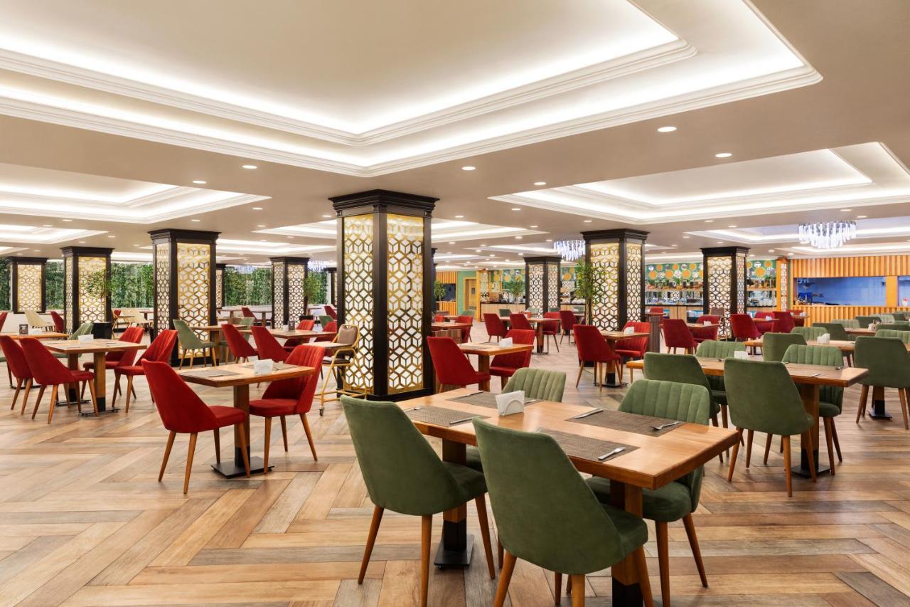 Wyndham Baku Hotel Exterior photo
